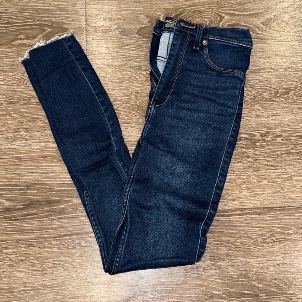 Abercrombie and Fitch Ultra High Rise Jean Leggings